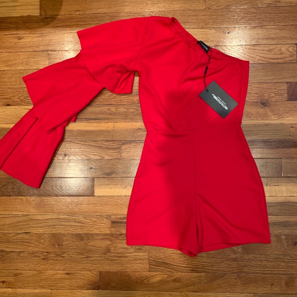 PrettyLittleThing One shoulder Red  Romper Size 4